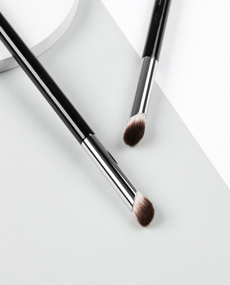 Concealer Brush